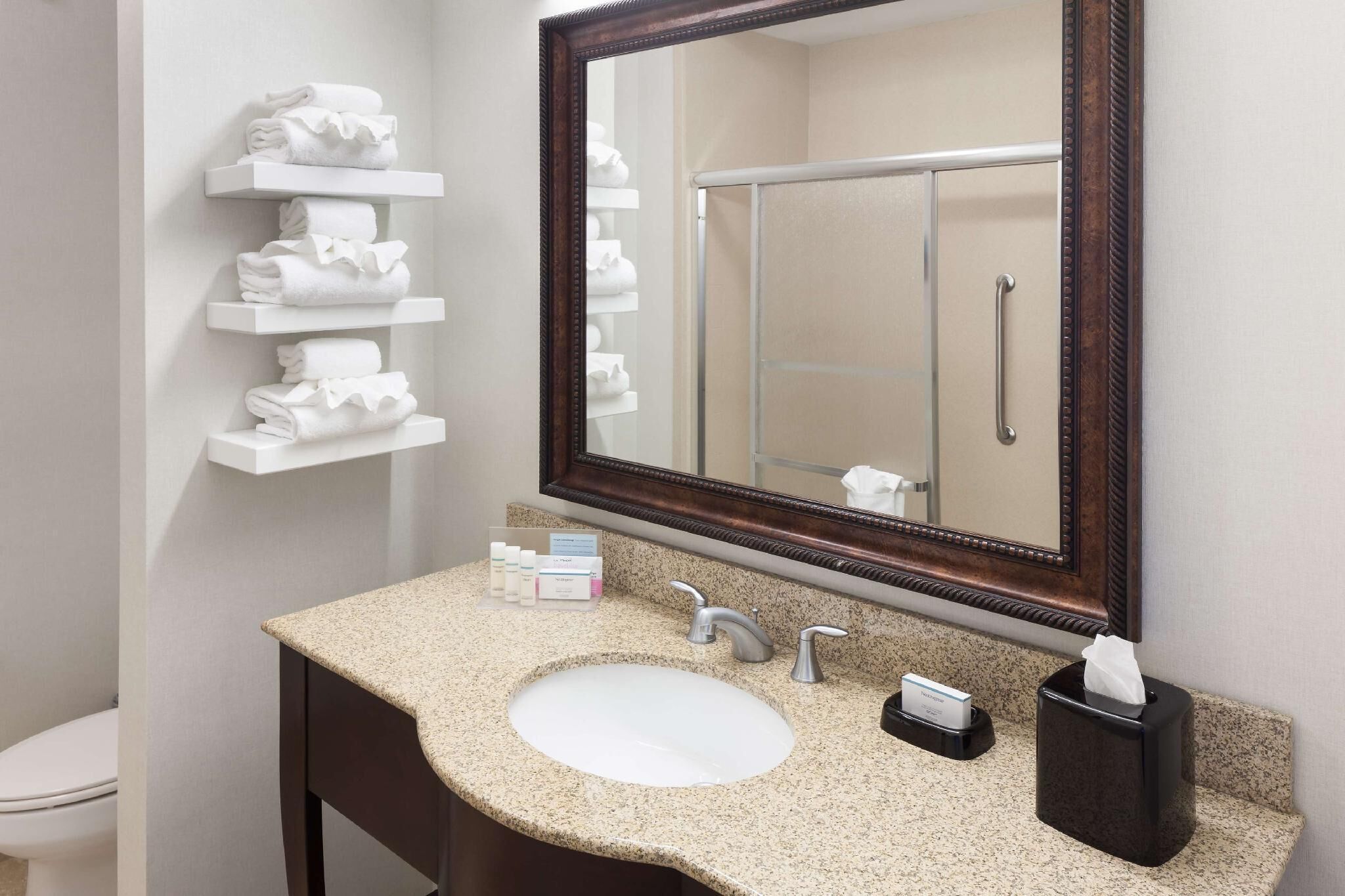 Bathroom | Free toiletries, hair dryer, towels, soap