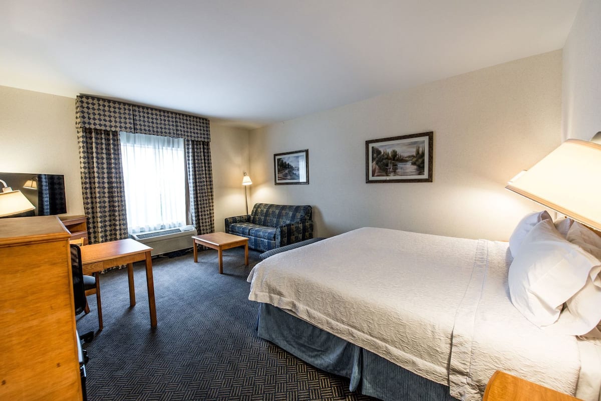 In-room safe, desk, iron/ironing board, free rollaway beds