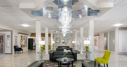 Eisenhower Hotel & Conference Center