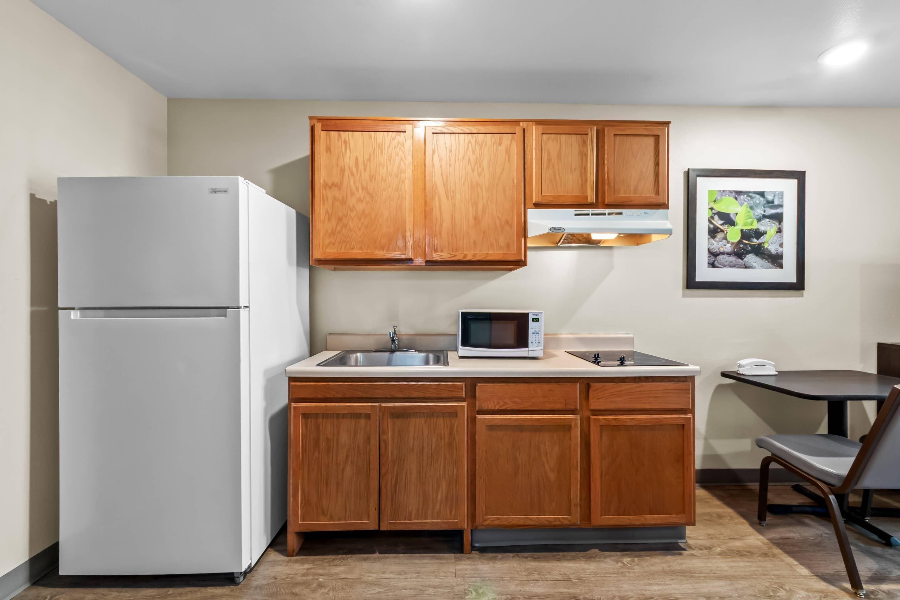 Room, 1 Queen Bed, Accessible, Non Smoking | Desk, free WiFi, bed sheets