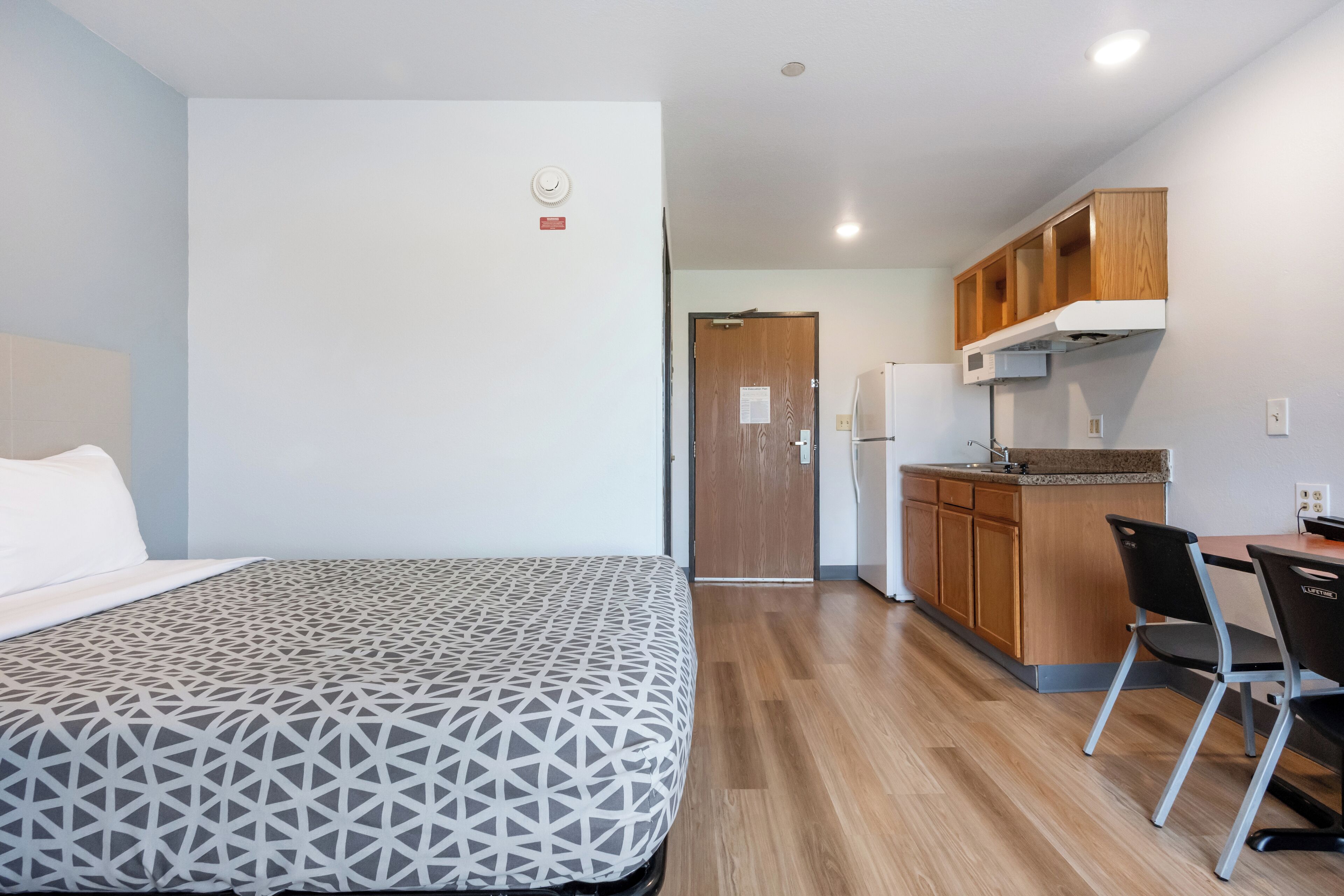 書桌、熨斗/熨衫板、免費 Wi-Fi、床單