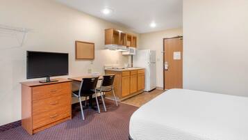 Desk, iron/ironing board, free WiFi