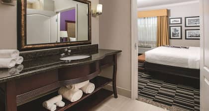 Baymont by Wyndham Dallas South-DeSoto