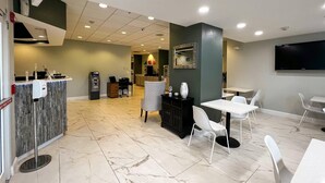 Lobby - Quality Inn & Suites Lehigh Acres Fort Myers (Lehigh Acres)
