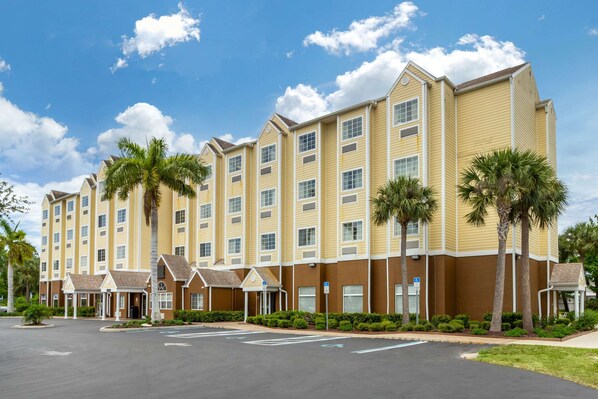 Exterior - Quality Inn & Suites Lehigh Acres Fort Myers (Lehigh Acres)