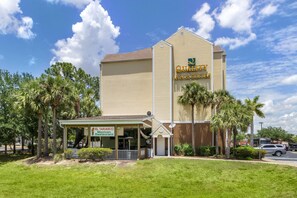 Exterior - Quality Inn & Suites Lehigh Acres Fort Myers (Lehigh Acres)