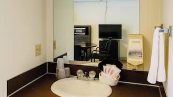 Appartement, 2 slaapkamers | Badkamer | Gratis toiletartikelen, een haardroger, handdoeken