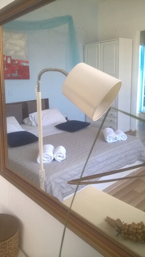Standard Apartment, 1 Double Bed, Non Smoking, Sea View | Free WiFi