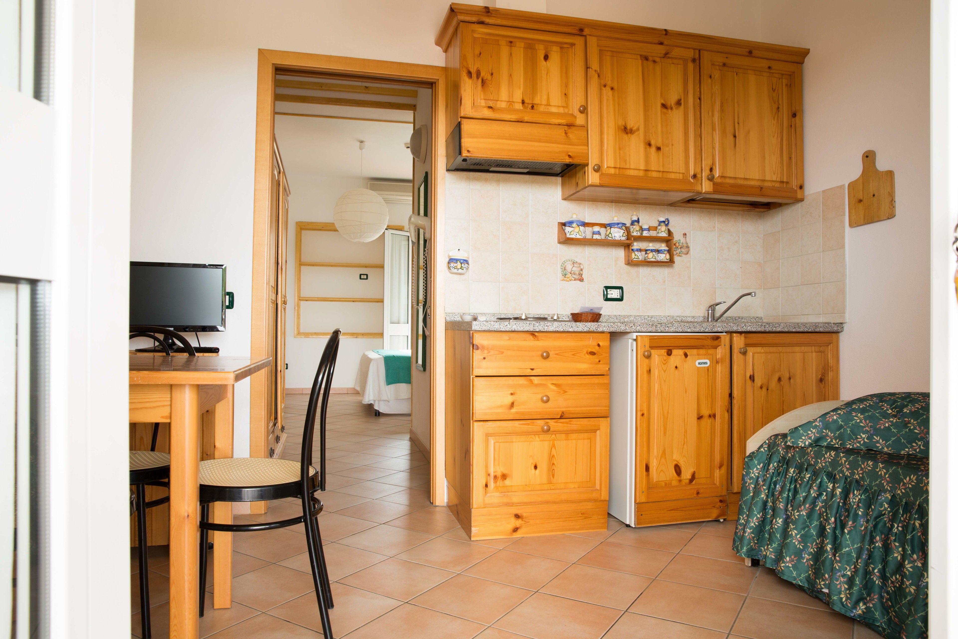 apartment, 2 bedrooms, sea view (4 people) | minibar, in-room safe, individually decorated, individually furnished