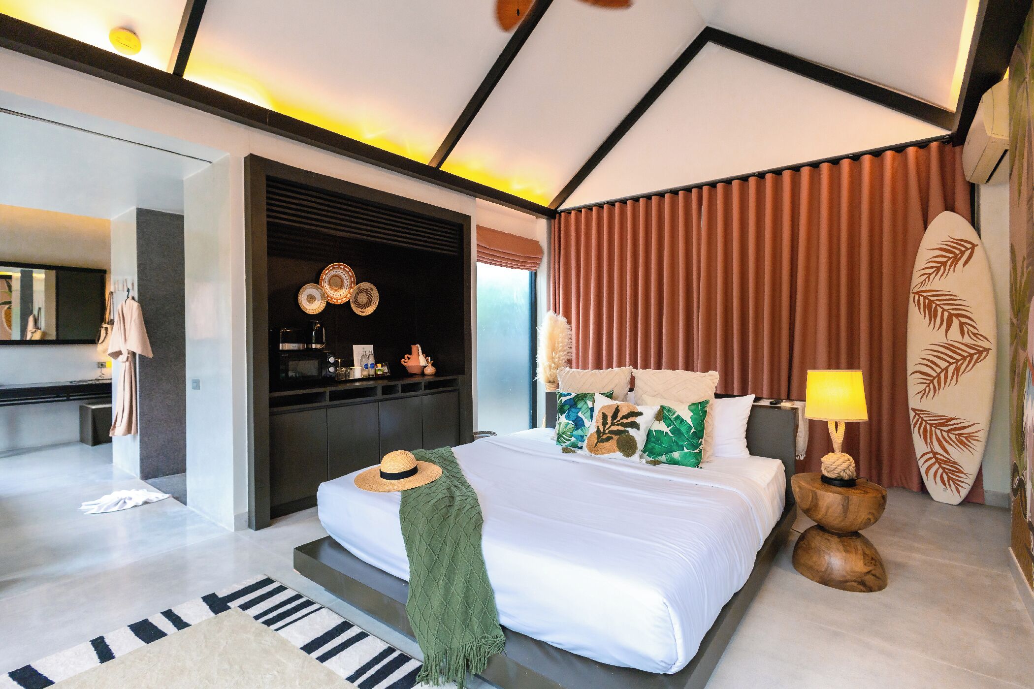 Premium bedding, minibar, in-room safe, desk