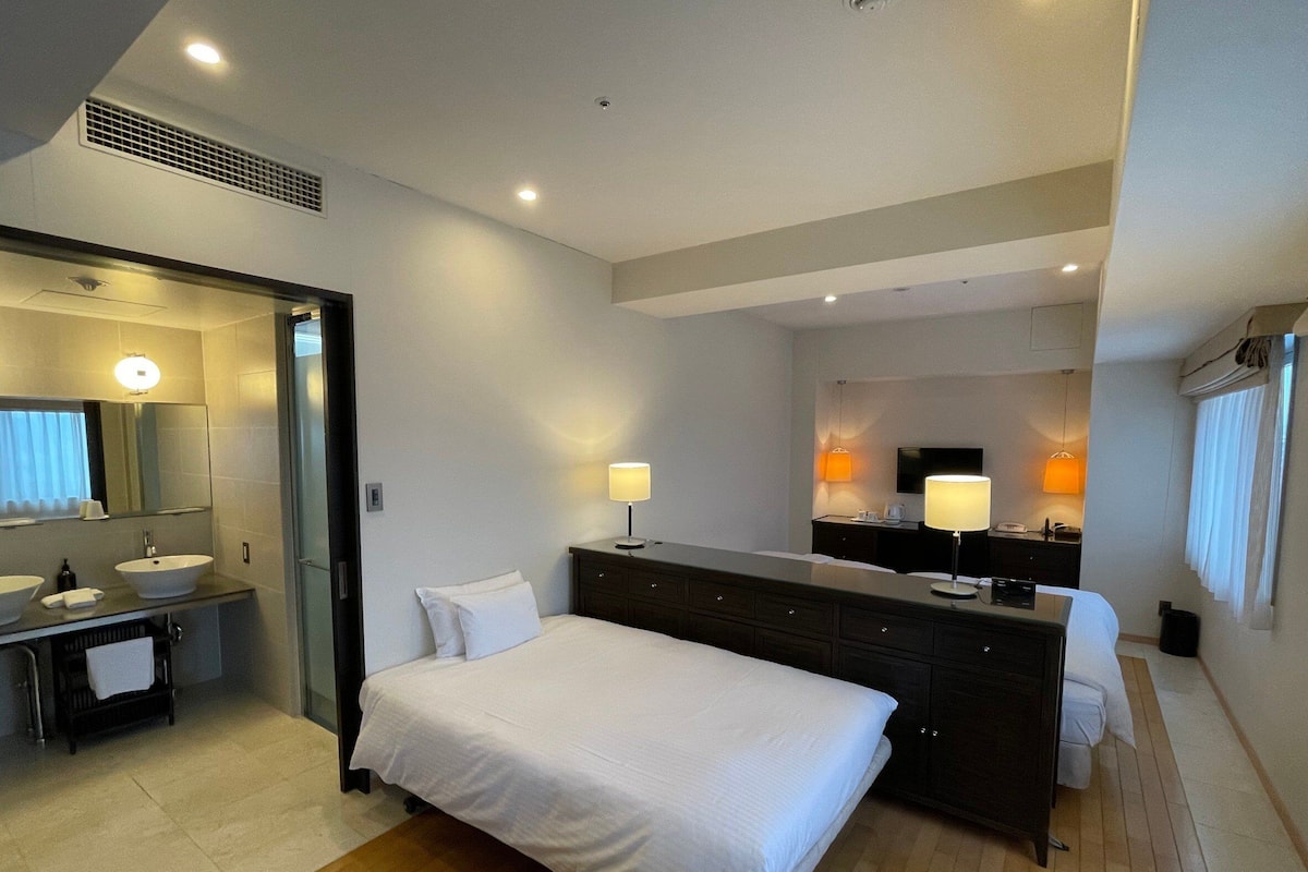 Suite Studio « Premier » | Literie de qualité supérieure, couette en duvet d'oie