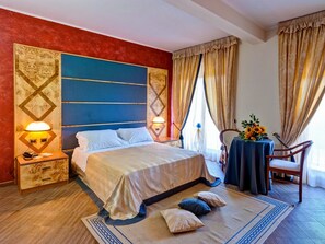 Minibar, in-room safe, desk, soundproofing