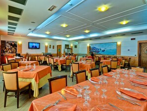 تقديم الغداء والعشاء، المأكولات البحرية