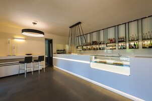 Bar (en el alojamiento)