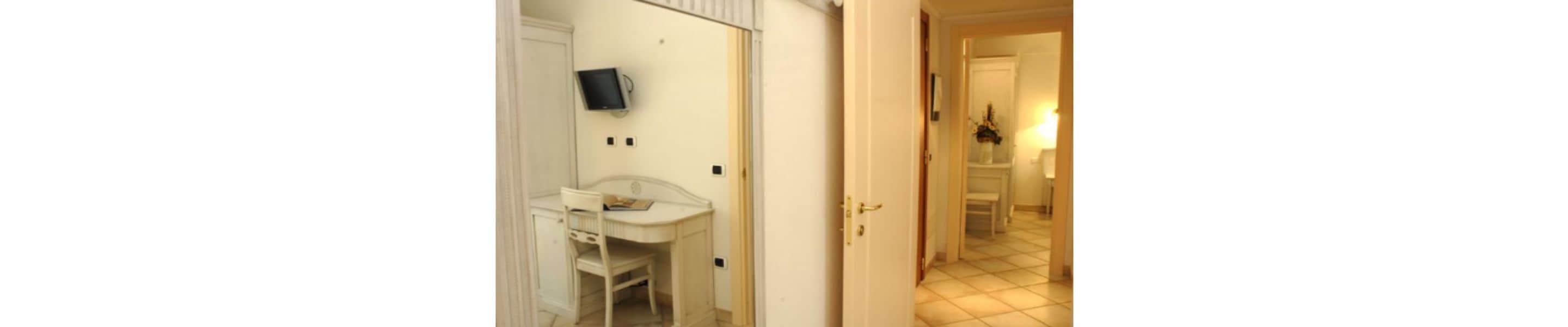 family room | egyptian cotton sheets, premium bedding, down duvets, minibar