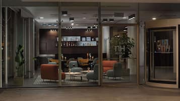 Lounge dans le hall