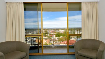 Chambre avec balcon | Vue de la chambre