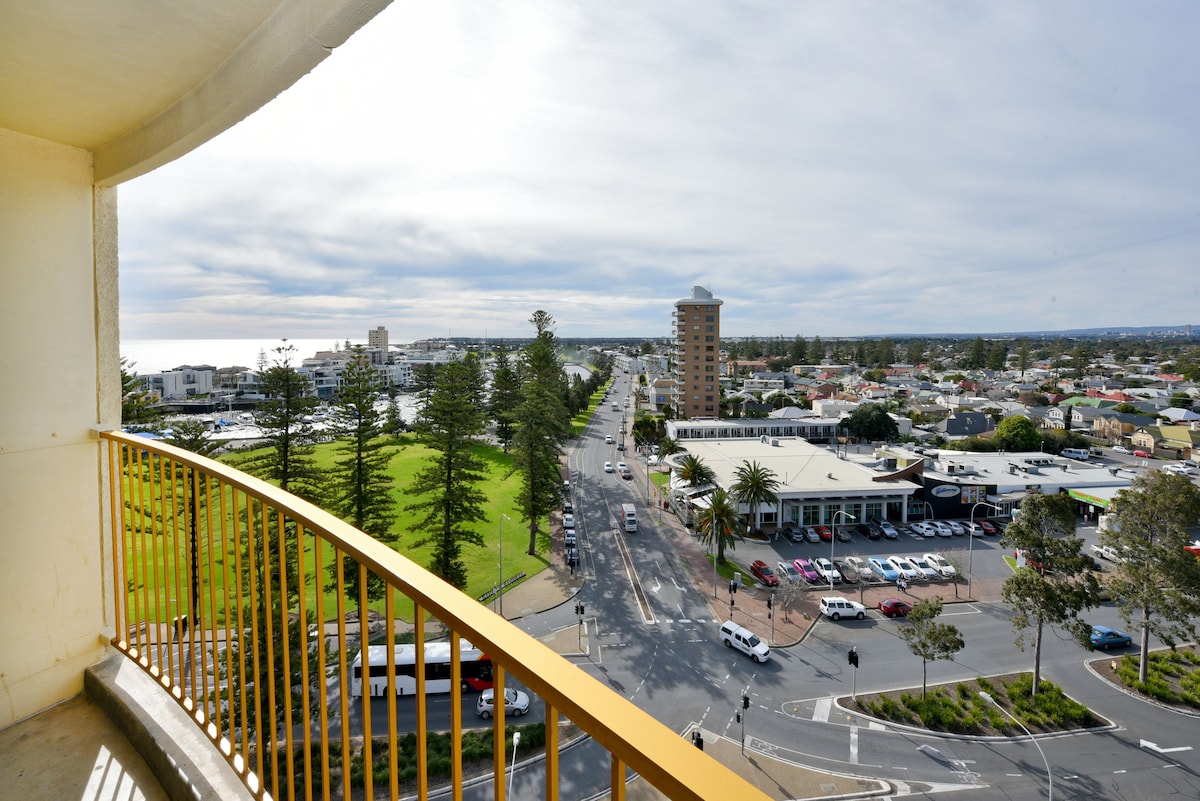 Atlantic Tower Motor Inn