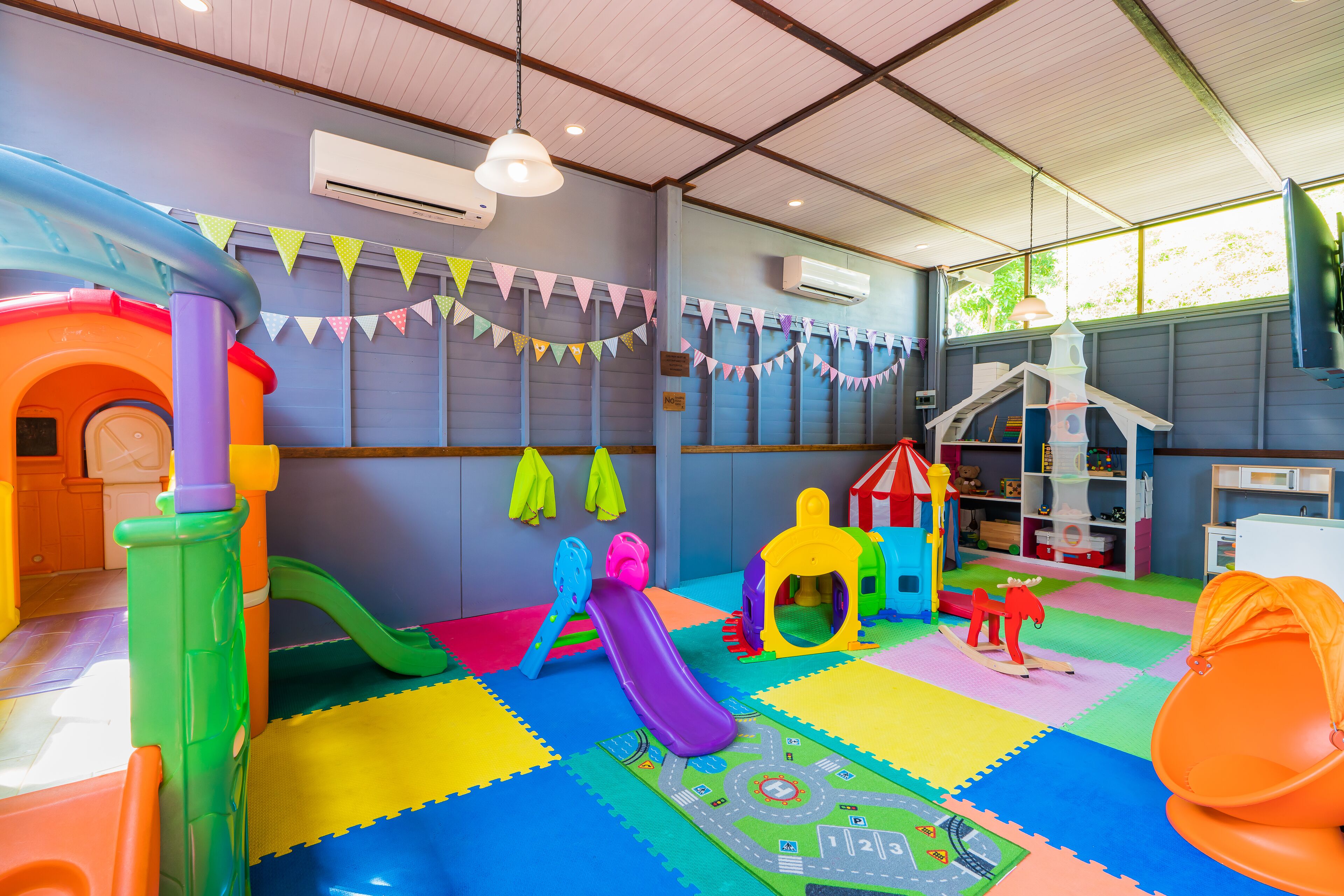children’s play area – indoor