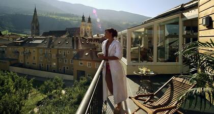 Hotel KRONE - eat, drink, stay