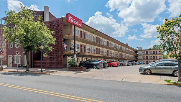 Exterior - Red Roof Inn York Downtown (York)