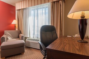 Desk, blackout drapes, iron/ironing board, free cribs/infant beds - Baymont Inn and Suites by Wyndham Sturgis (Sturgis)