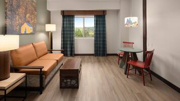 Suite Luxury, letti multipli (Waterpark Included) | Una cassaforte in camera, postazione laptop