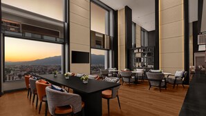 2 barer/lounger og bassengbar
