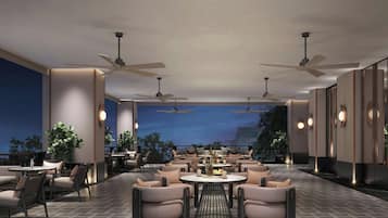 2 bars/lounges, poolside bar