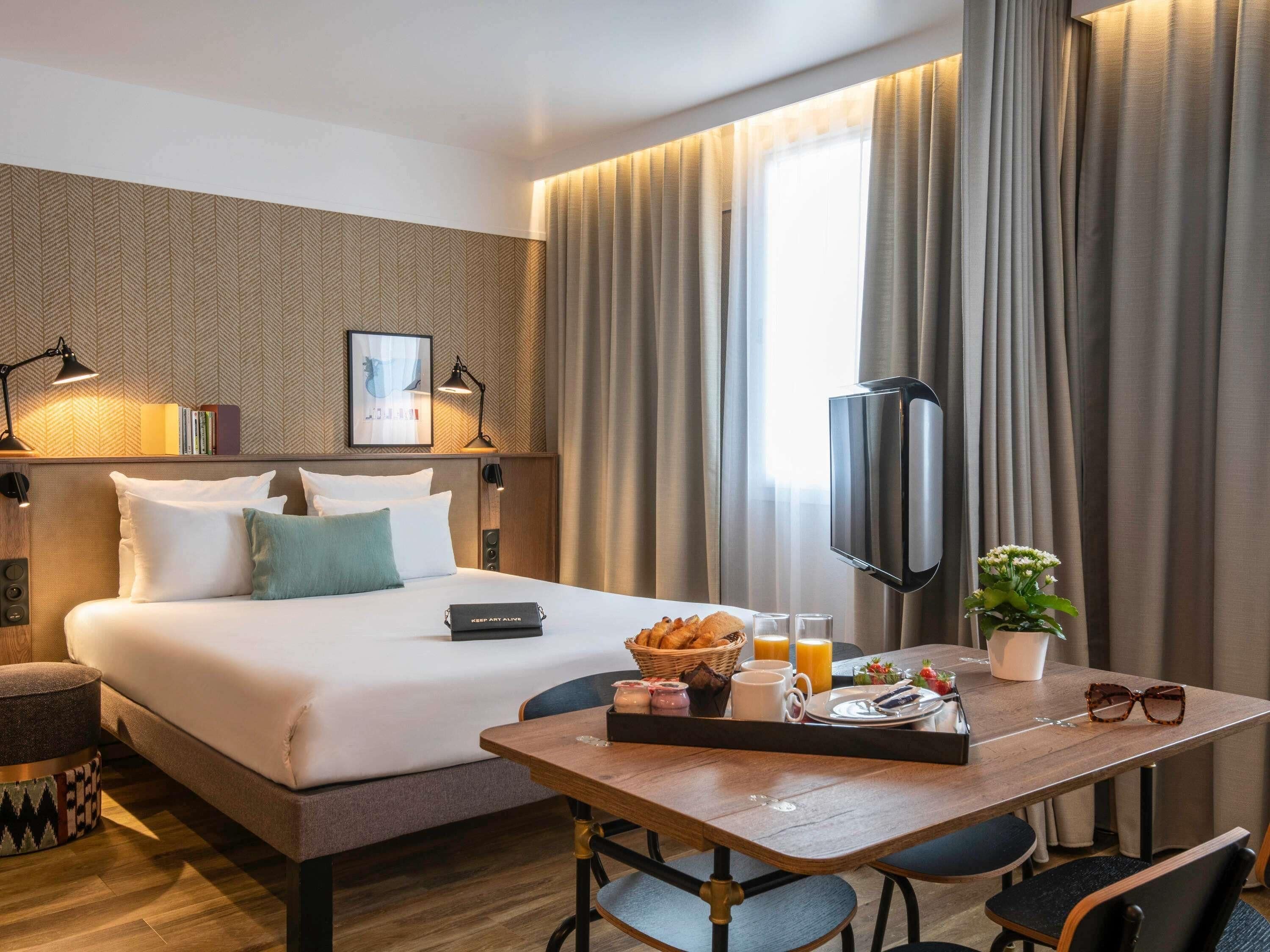 Superior Suite, 1 Double Bed with Sofa bed | Premium bedding, minibar, in-room safe, desk