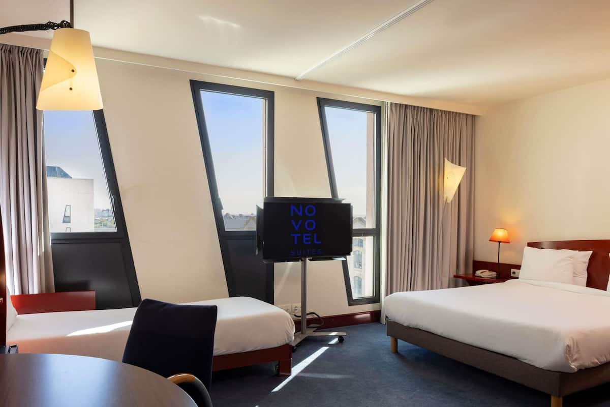 Superior Suite, 1 Double Bed | Minibar, in-room safe, desk, laptop workspace