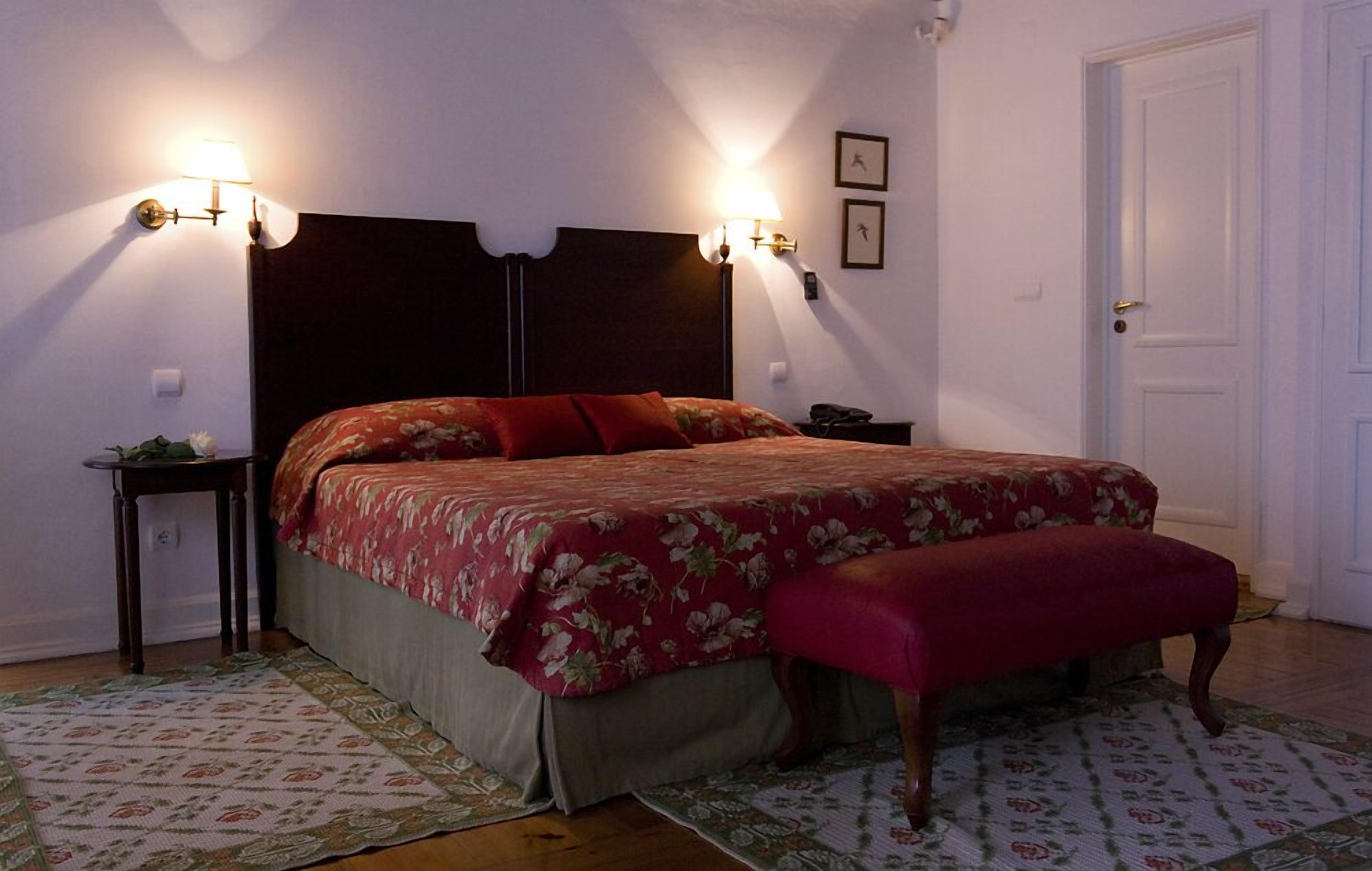 superior double room | 1 bedroom, minibar, in-room safe, desk