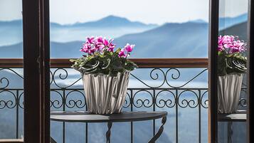 Double or Twin Room with Balcony (Panoramic View) | Balcony