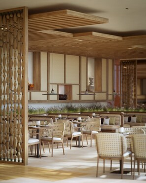 3 restaurantes; se sirve desayuno, almuerzo y cena