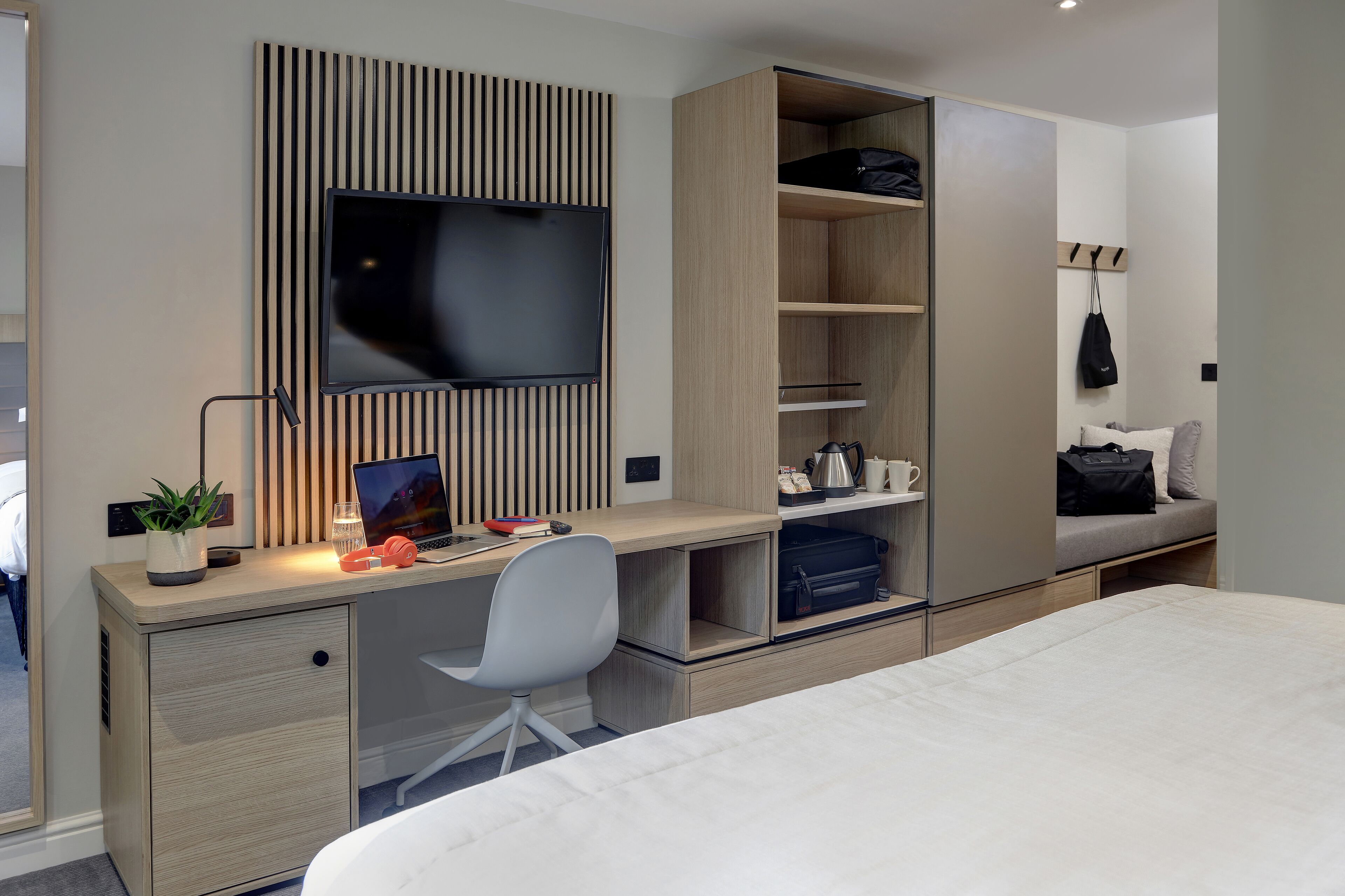 in-room safe, desk, laptop workspace, soundproofing