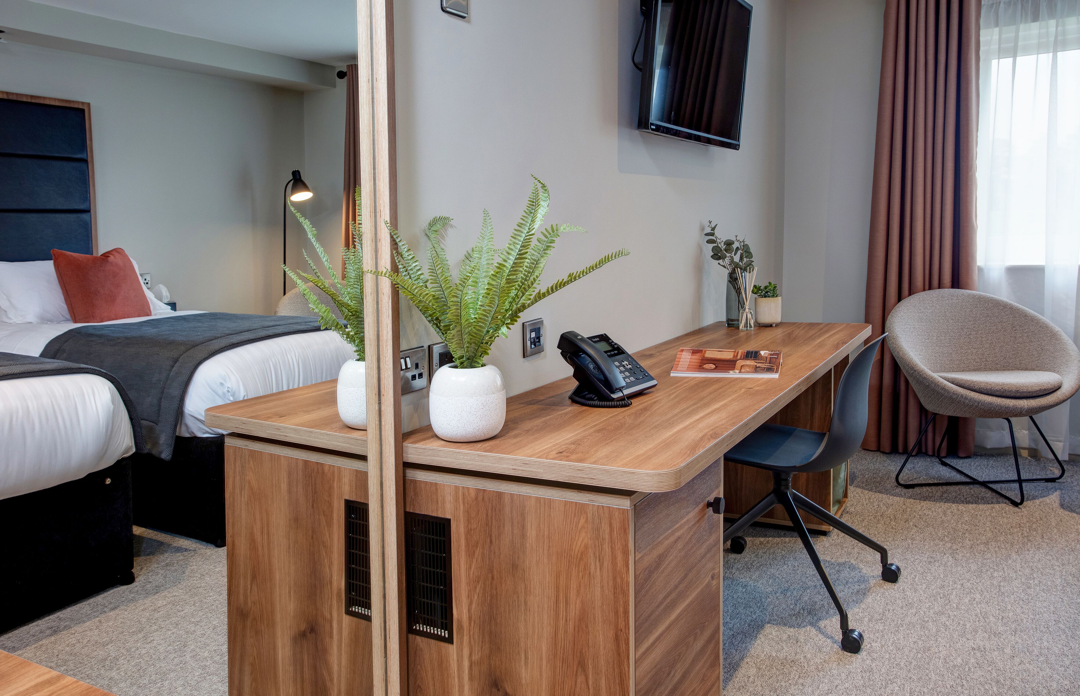 classic room, 2 single beds, accessible, non smoking | in-room safe, desk, laptop workspace, soundproofing