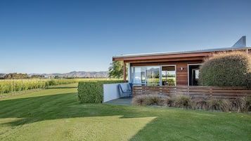 Quarto, vista para o vinhedo | Terraço/pátio