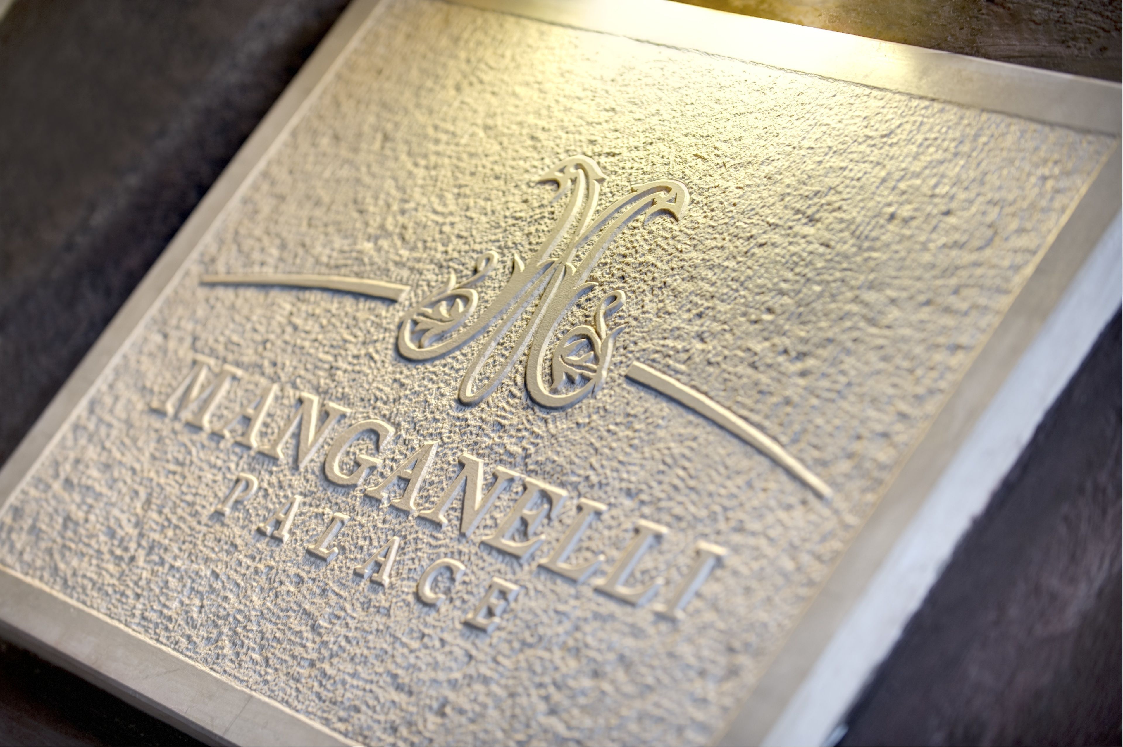 premium double room, jetted tub | 1 bedroom, minibar, in-room safe, desk