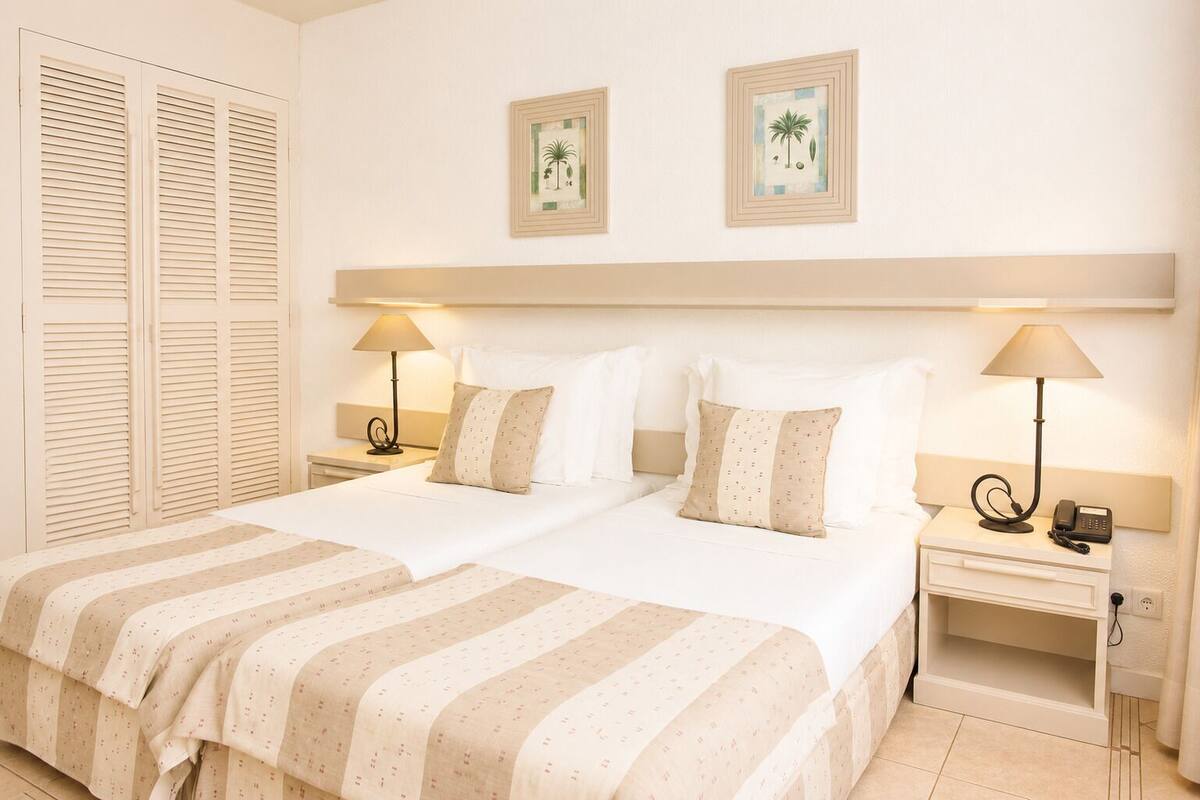 In-room safe, desk, blackout drapes, WiFi (free)