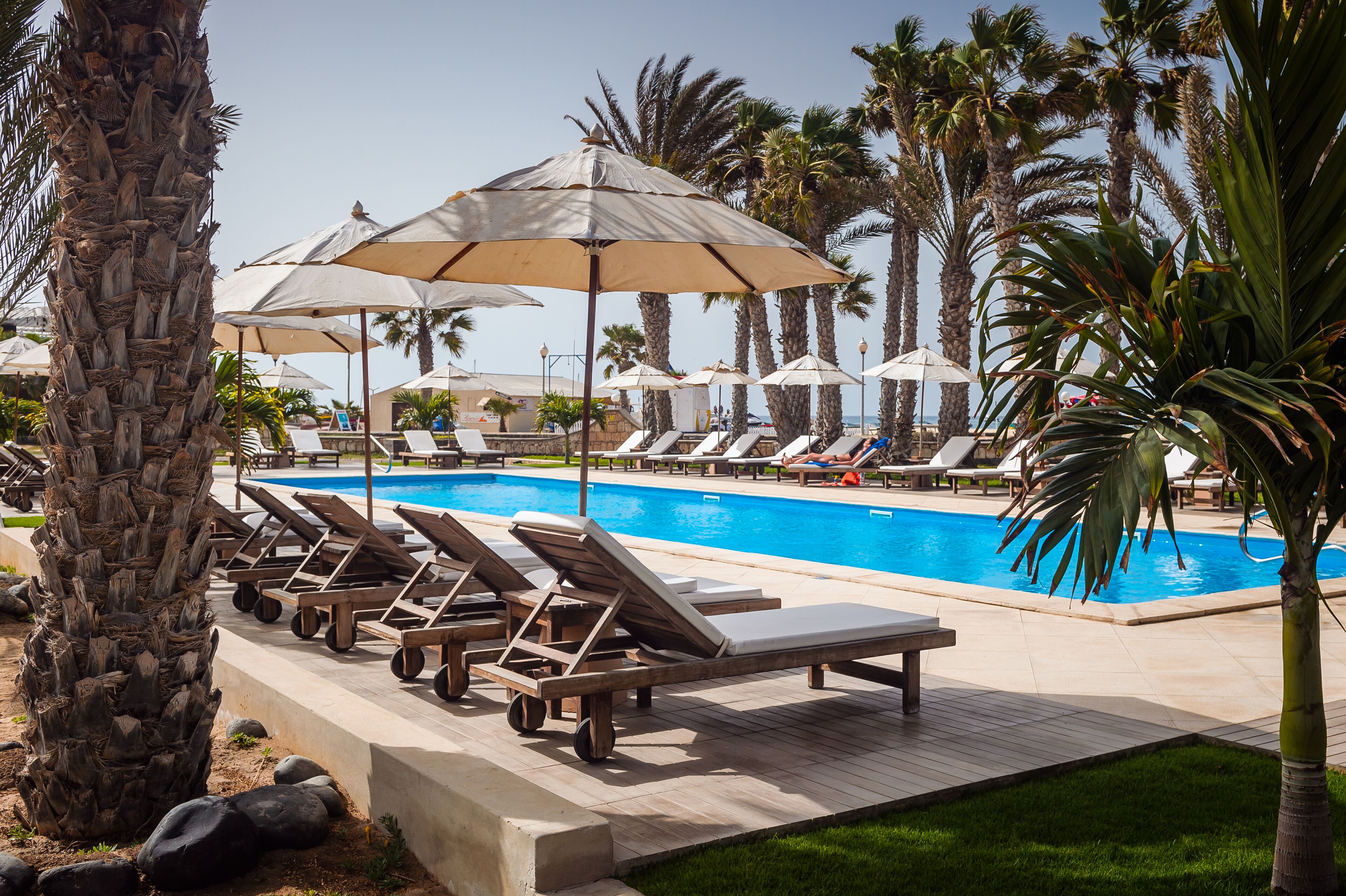 3 outdoor pools, pool umbrellas, pool loungers