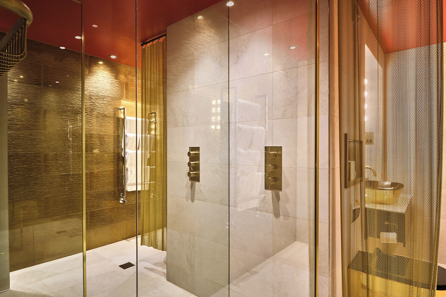 Pop Diva Suites | Bathroom