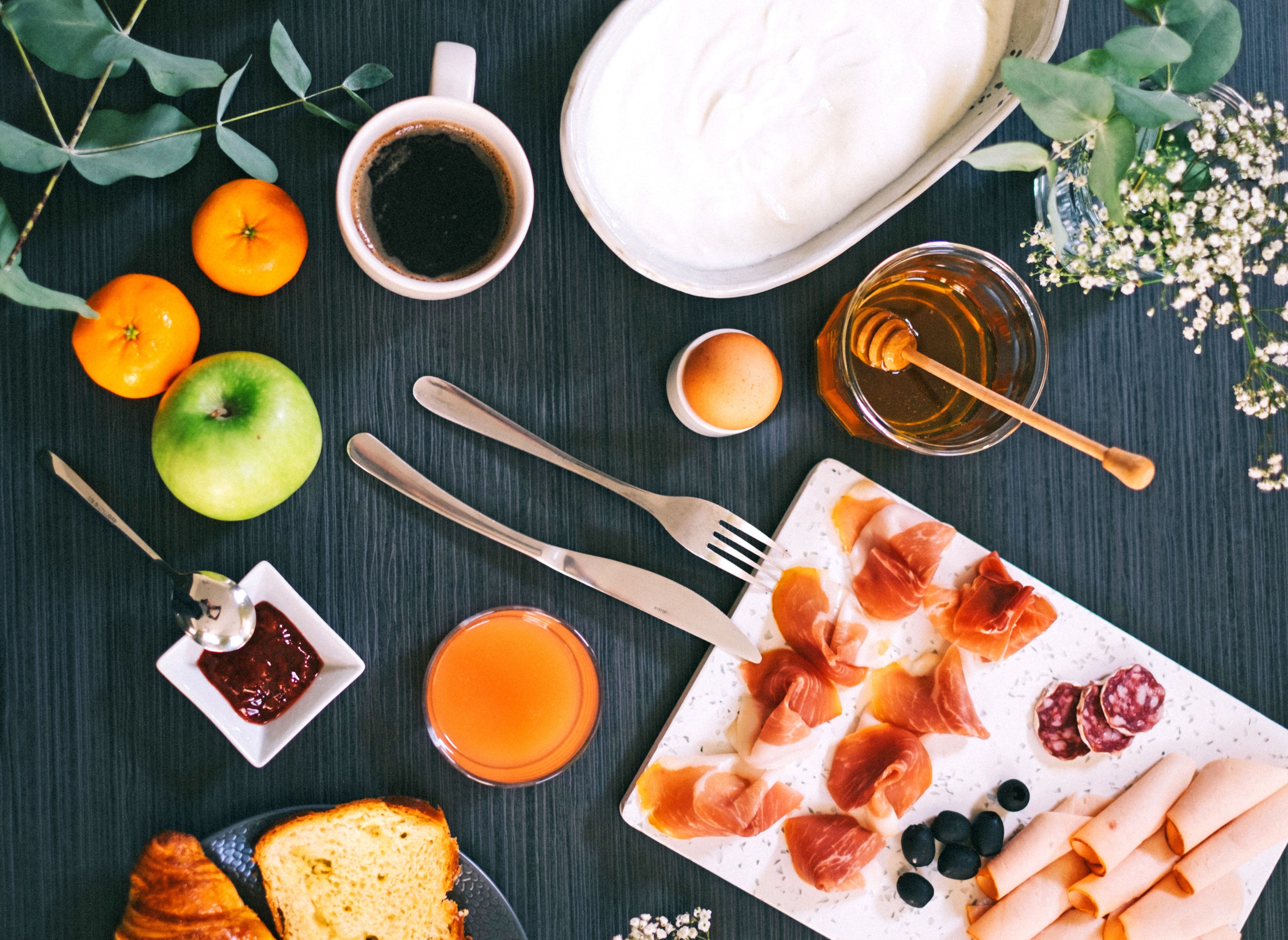 Daily buffet breakfast for a fee