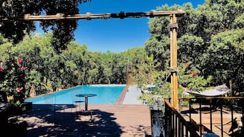 Piscina externa sazonal