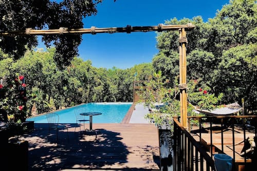 Piscine extérieure (ouverte en saison)