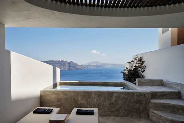 Superior Suite private pool | Terrace/patio