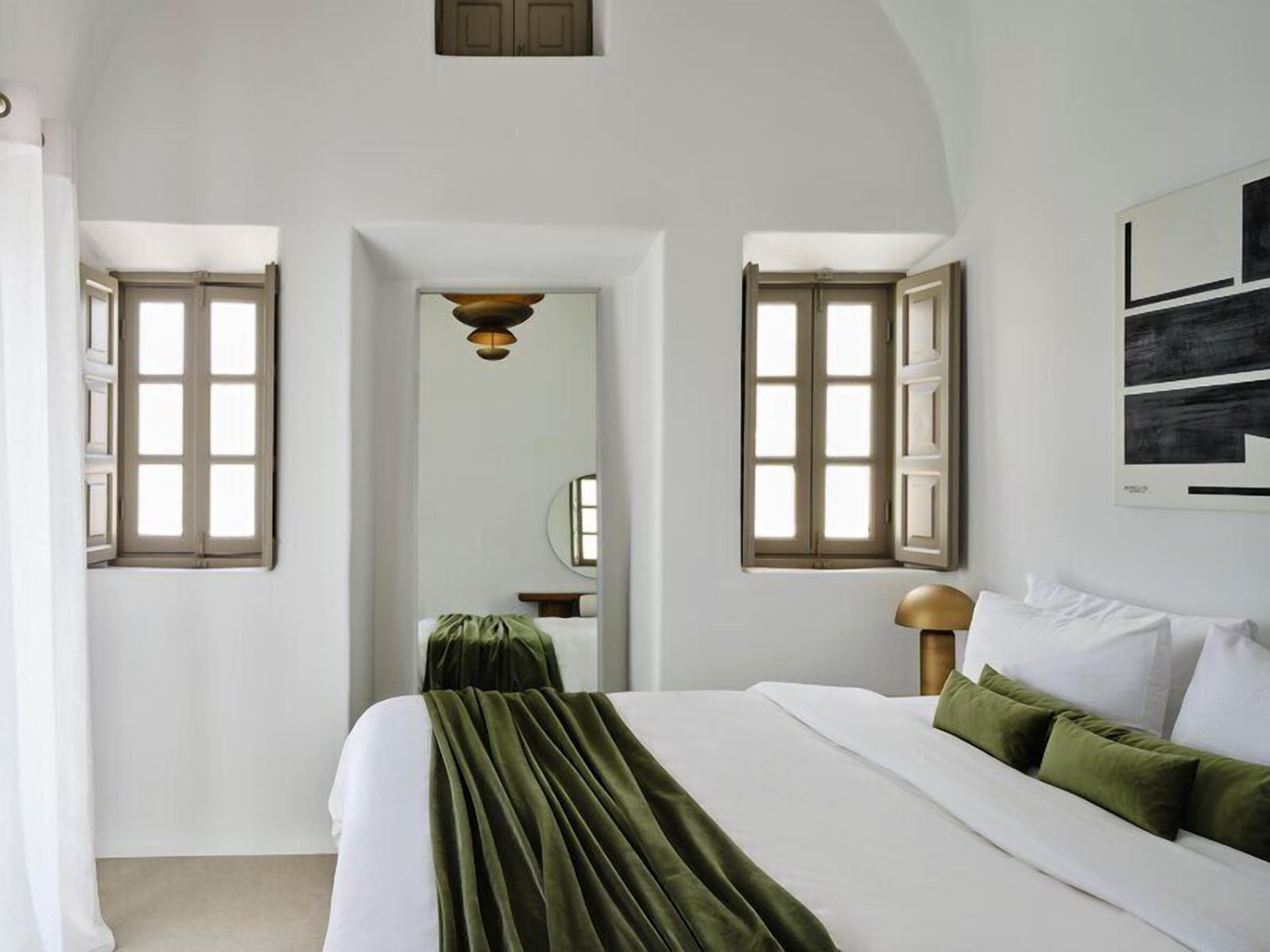 Premier Suite with Outdoor Hot tub | Egyptian cotton sheets, Tempur-Pedic beds, minibar, in-room safe