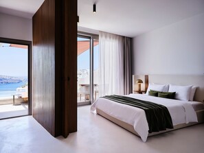 Sunset Villa Aristotelis with Infinity Pool | Egyptian cotton sheets, Tempur-Pedic beds, minibar, in-room safe - Andronis Luxury Suites (Santorini)
