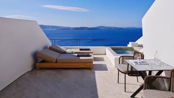 Deluxe Suite with Outdoor Hot tub | Opções para refeição ao ar livre | 2 restaurantes: opção de almoço e jantar