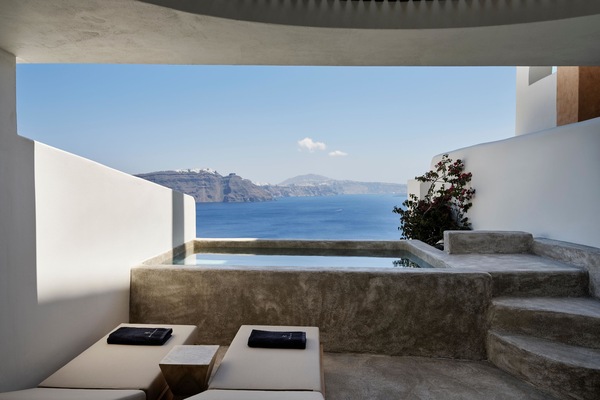 Superior Suite private pool | Pool | Outdoor pool, open 11 AM to 6:00 PM, pool umbrellas, sun loungers