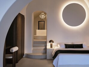 Deluxe Suite with Outdoor Hot tub | Lakens van Egyptisch katoen, Tempur Pedic-bedden, een minibar